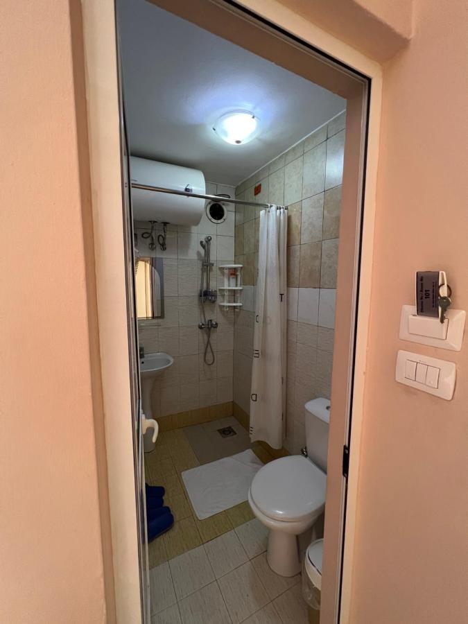 Bujtina Shqiptare Hotel Тирана Екстериор снимка