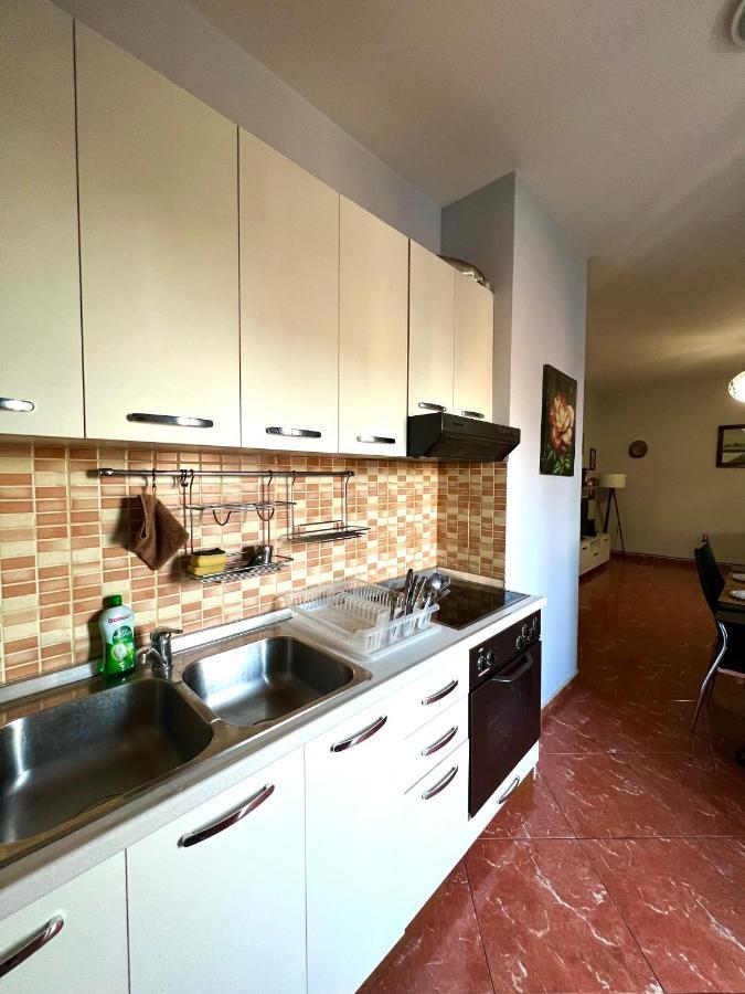 Bujtina Shqiptare Hotel Тирана Екстериор снимка