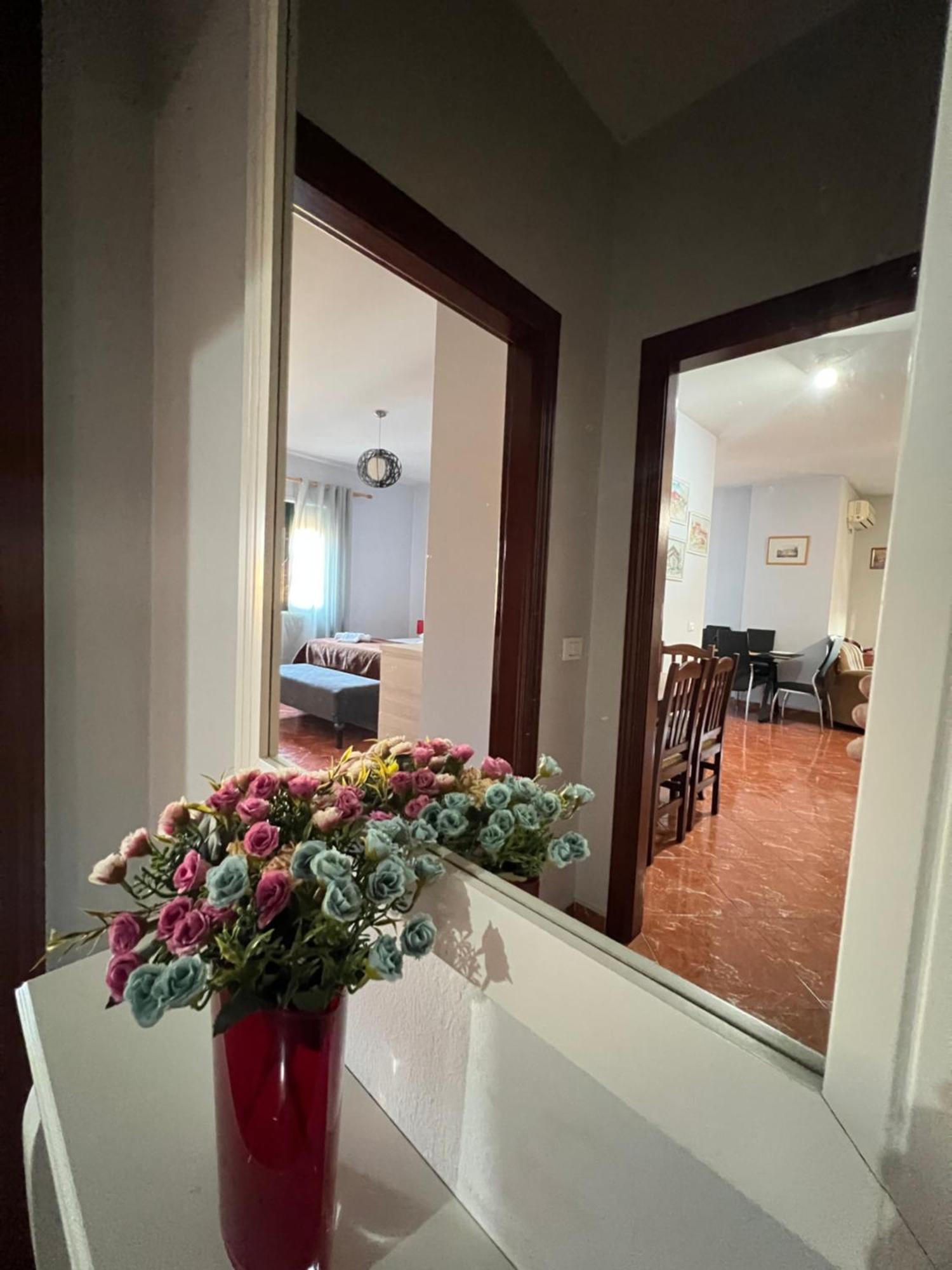 Bujtina Shqiptare Hotel Тирана Екстериор снимка