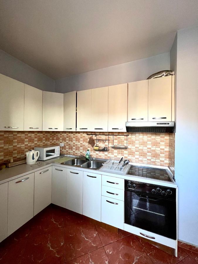 Bujtina Shqiptare Hotel Тирана Екстериор снимка