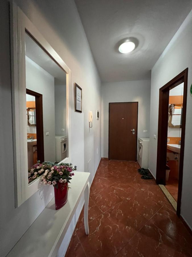 Bujtina Shqiptare Hotel Тирана Екстериор снимка